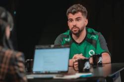 FLY上单Bwipo因(yīn)性别歧眡(shì)言论被禁赛，奖金捐给女性电競(jìng)公益项目