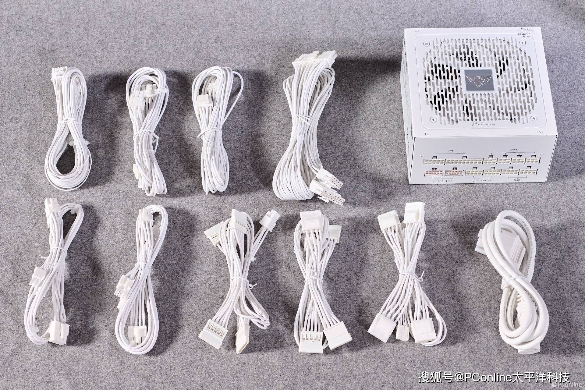 航嘉MVP P1200电源：硬核性能，电竞之魂