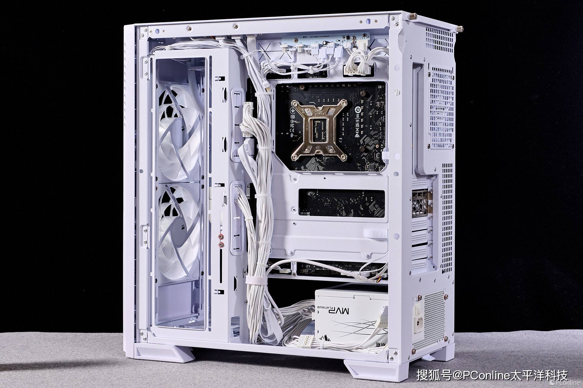 航嘉MVP P1200电源：硬核性能，电竞之魂