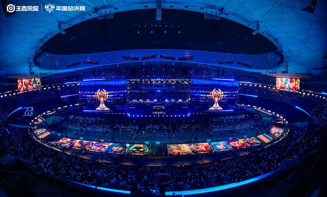 九年跋涉，一朝登顶：三代KPL选手，共赴鸟巢巅峰之约